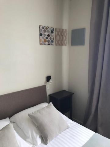 Hôtel la petite auberge Ares Esterno foto